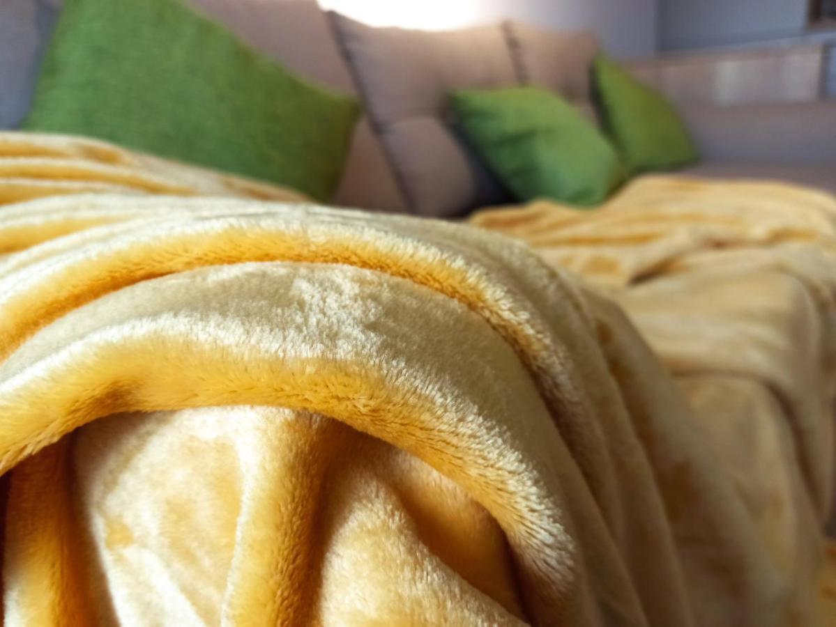Stylish, Modern 2 Rooms Flat With River View, Near Presidential Palace Бухарест Екстер'єр фото
